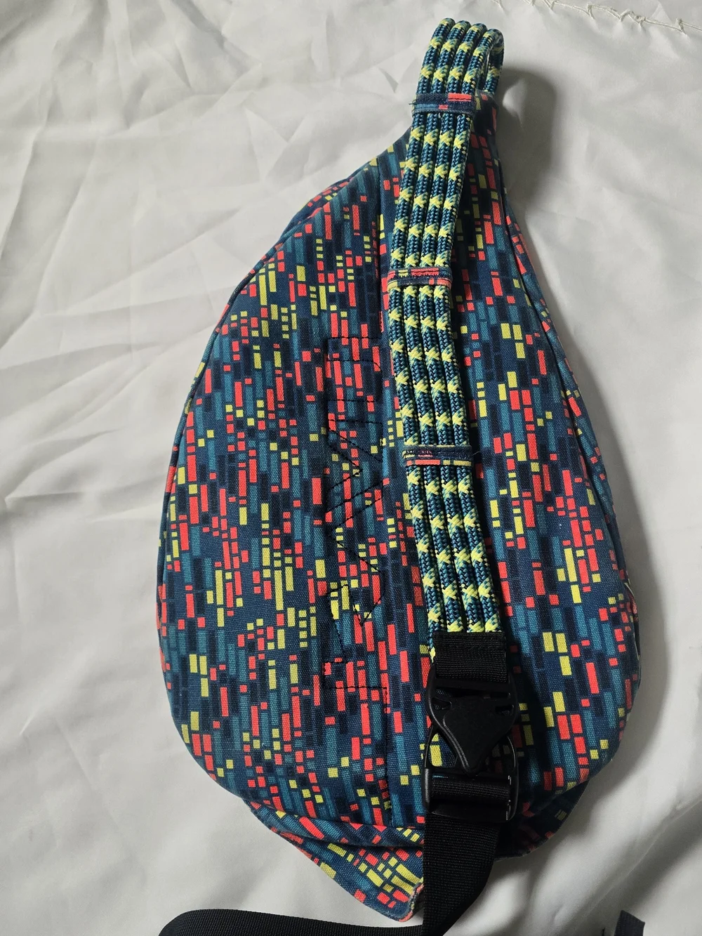 Kavu Teal Crossbody Sling Bag with Red and Yellow Geo Print - Picture 2 of 2